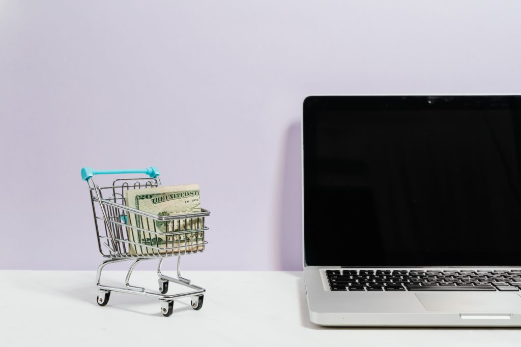 Bisnis online shopping e-commerce 