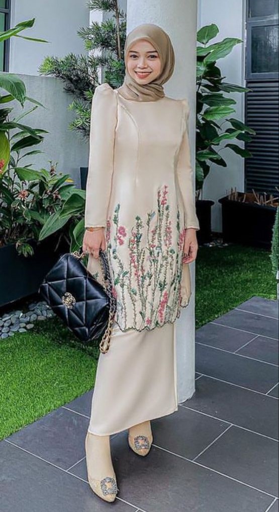 outfit lebaran 2024 baju kurung melayu