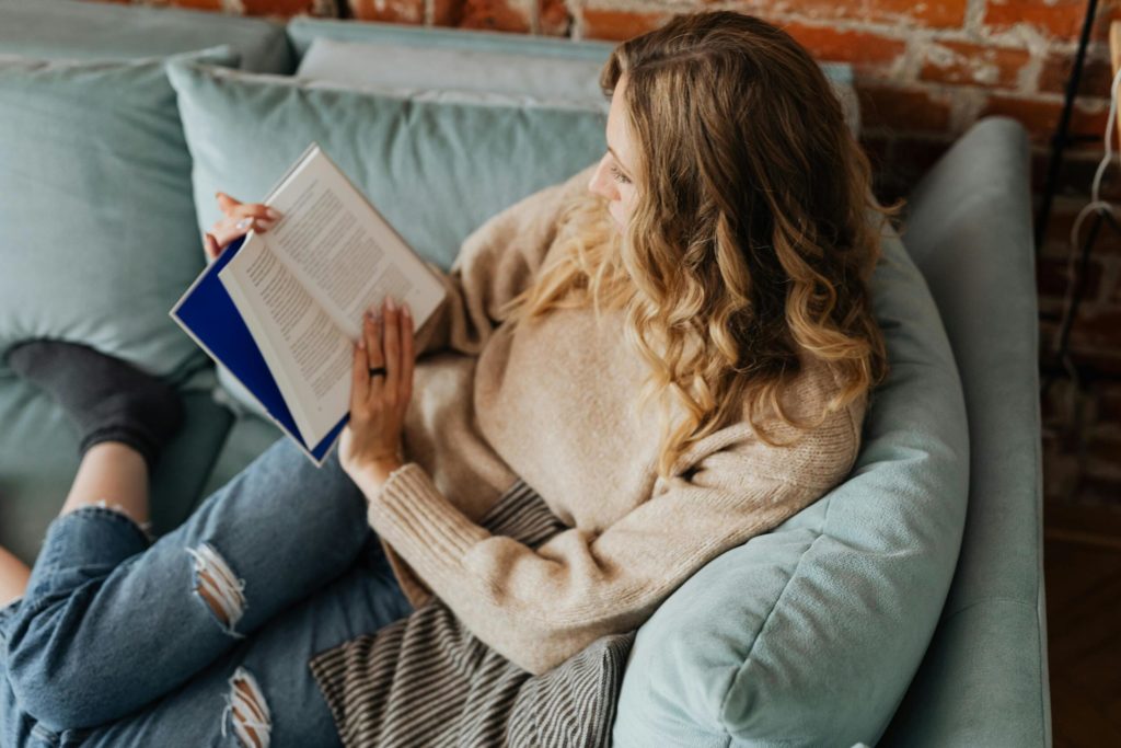 belajar speaking bahasa Inggris dengan membaca buku