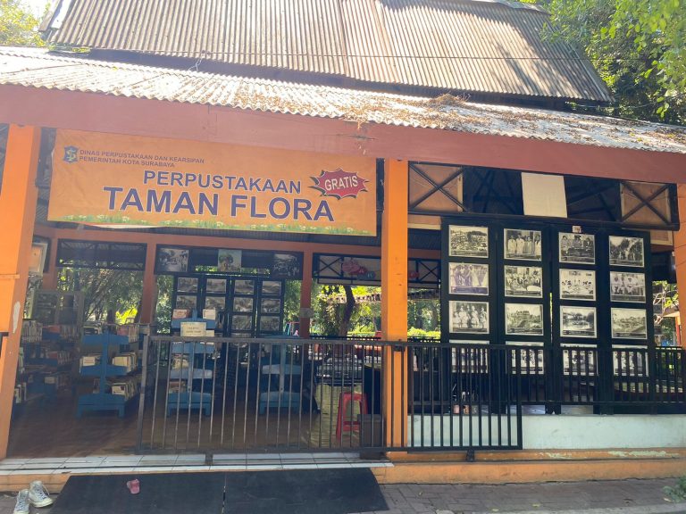 Perpustakaan Taman Flora