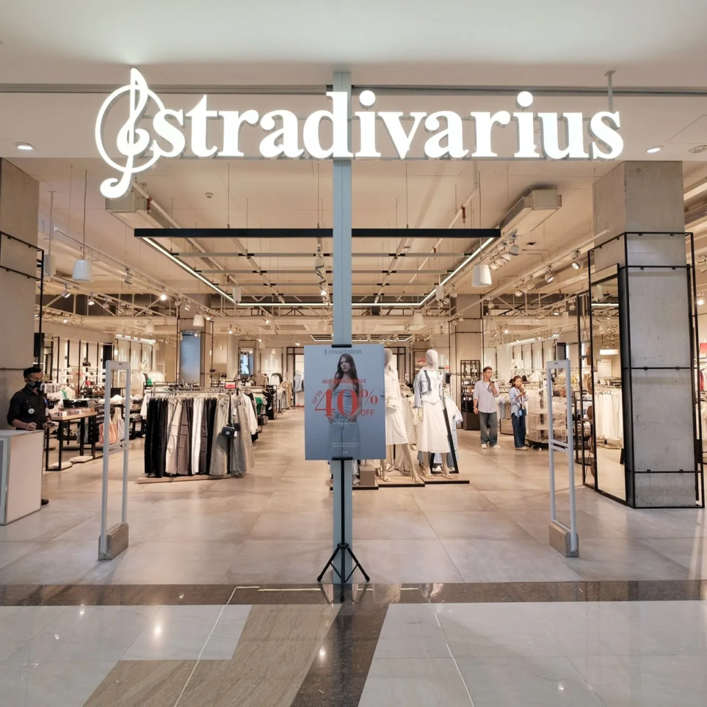 Brand Baju Casual di Mall yang Anti-Gagal, Ada Uniqlo hingga ZARA