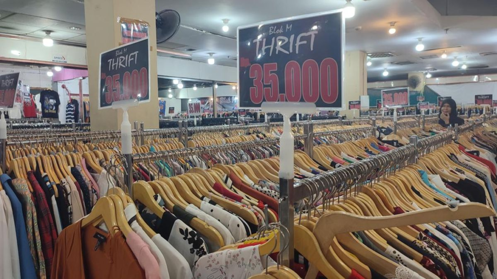 Thrift Shop di Jakarta Selatan