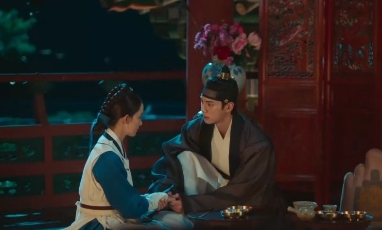 Perubahan Warna Hanbok Ji Young di Bon Appetit, Your Majesty