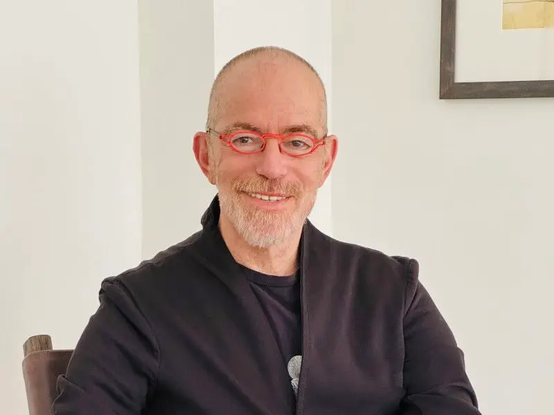 Dari Mana Istilah Otrovert Berasal?