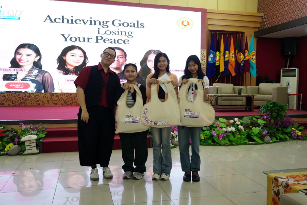 This image has an empty alt attribute; its file name is FDN02436-1-1024x683.jpg