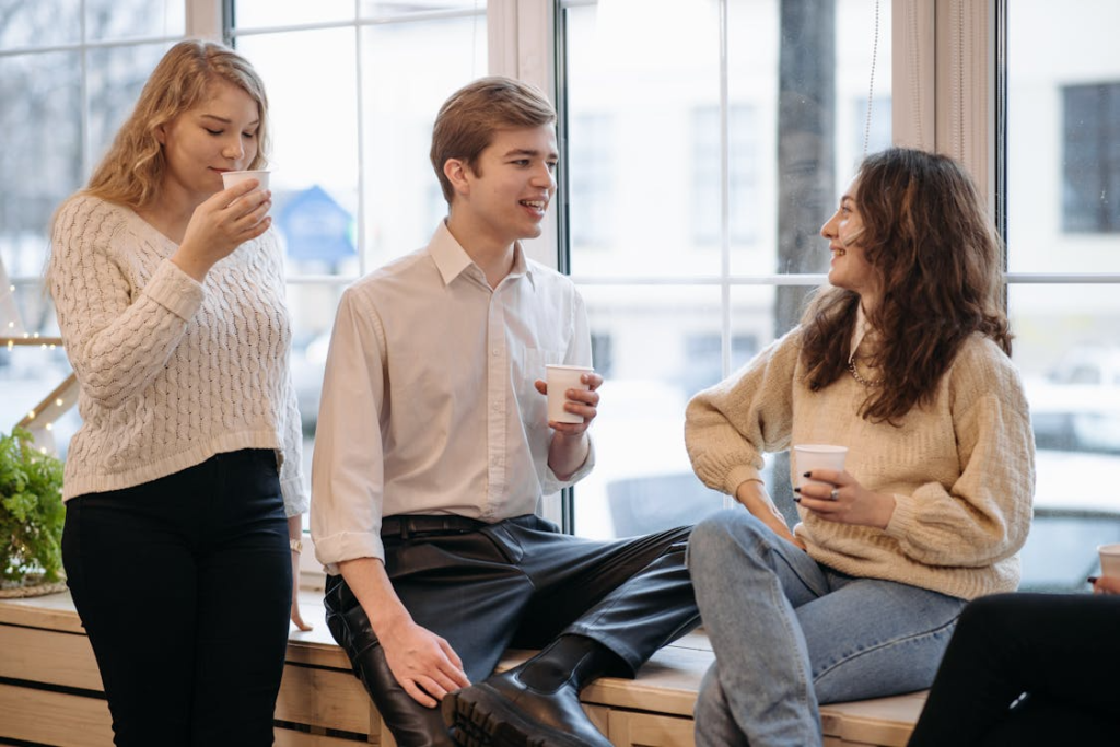 Frasa Baik yang Sering Diucapkan Orang Cerdas saat Ngobrol