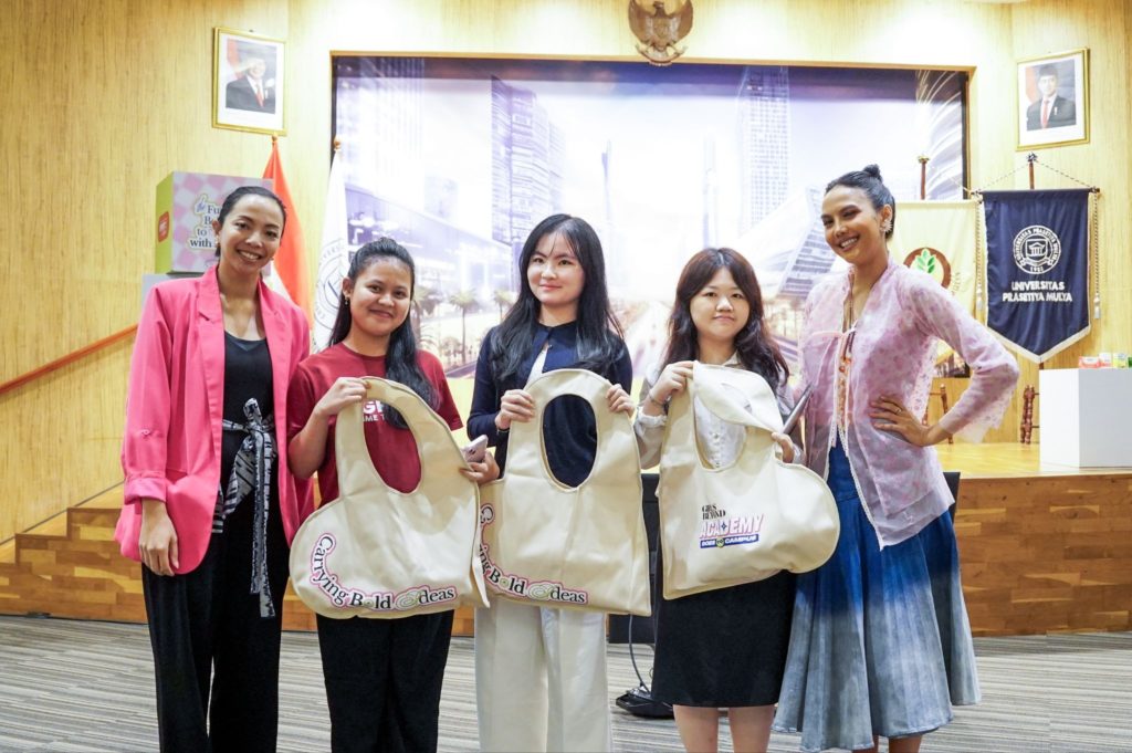 GB Academy di Prasetiya Mulya Ajak Mahasiswa Gali Potensi Storytelling dan Public Speaking dengan Percaya Diri