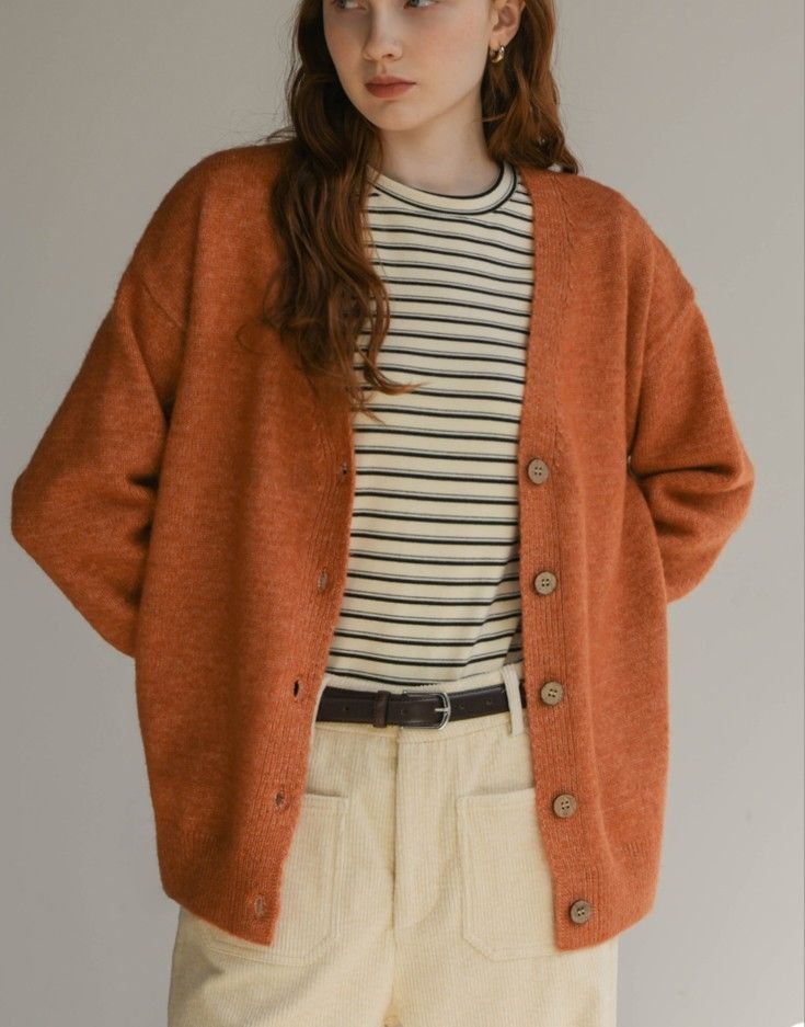 Ide Mix and Match Warna Baju Agar Penampilanmu Makin Stand Out