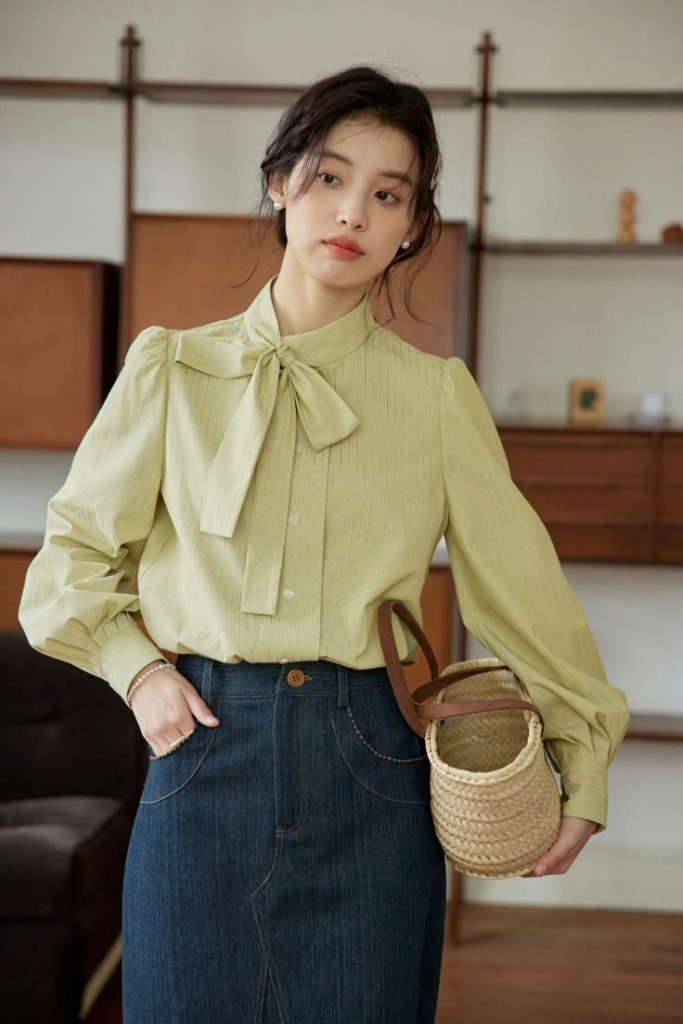 Ide Mix and Match Warna Baju Agar Penampilanmu Makin Stand Out