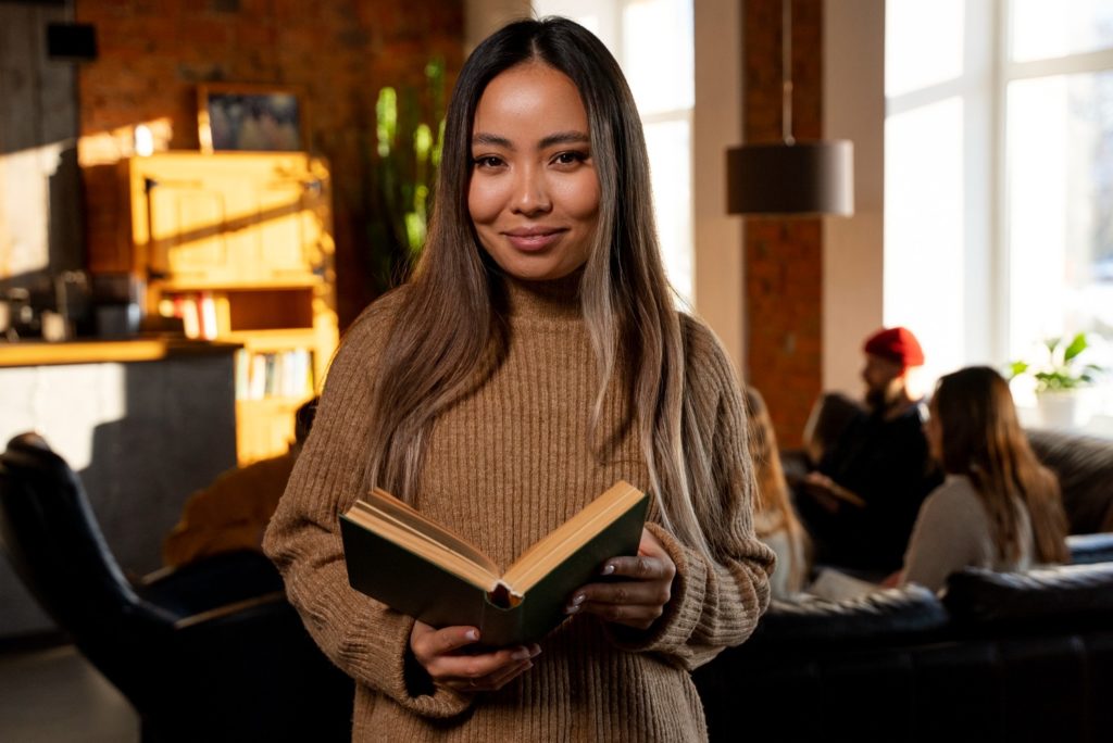 5 MBTI yang Cocok Kerja di Dunia Kreator karena Bakat Kreatifnya!
