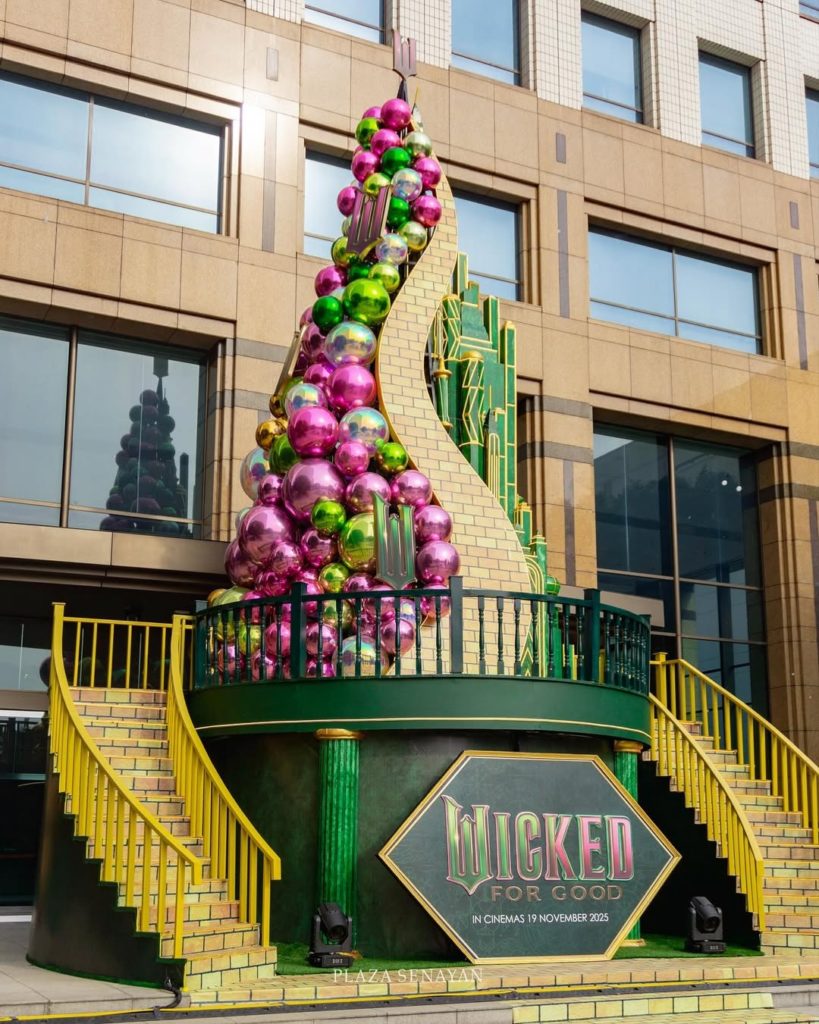 Mall di Jakarta dengan Instalasi Christmas 2025 