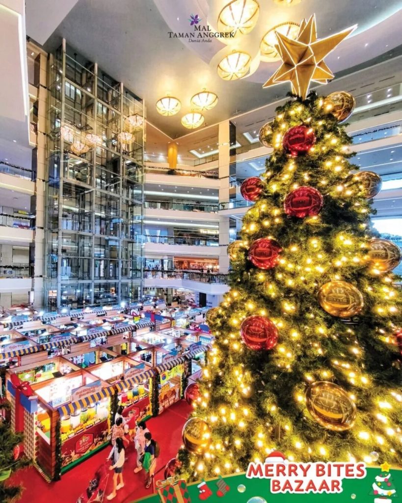 Mall di Jakarta dengan Instalasi Christmas 2025 