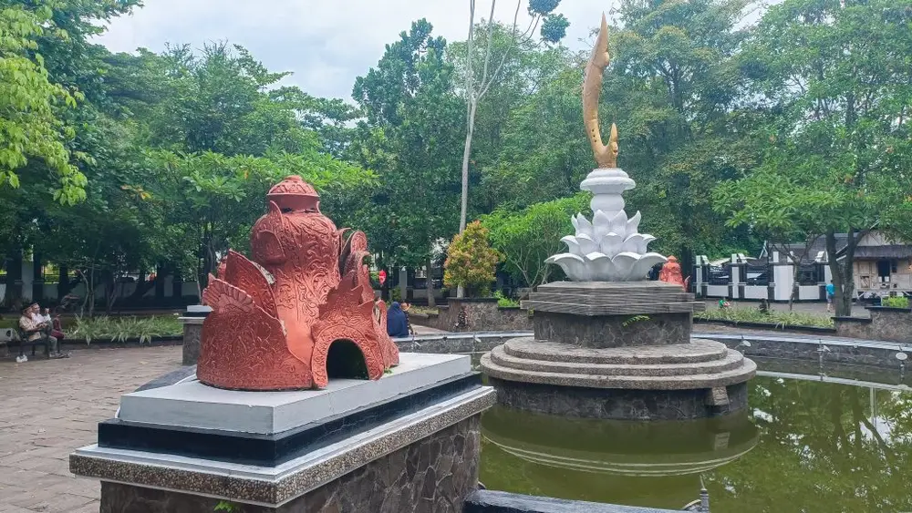 Wisata Dekat Stasiun Purwakarta