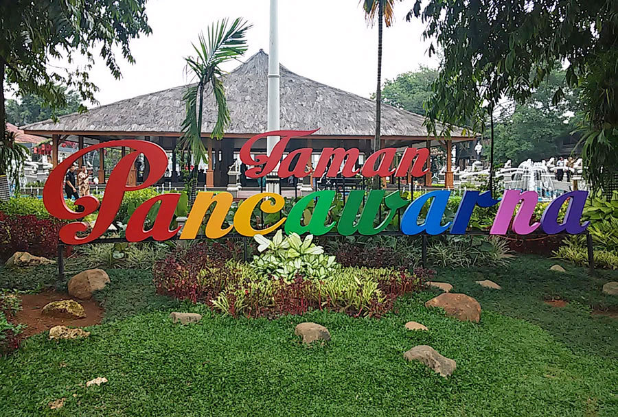 Wisata Dekat Stasiun Purwakarta