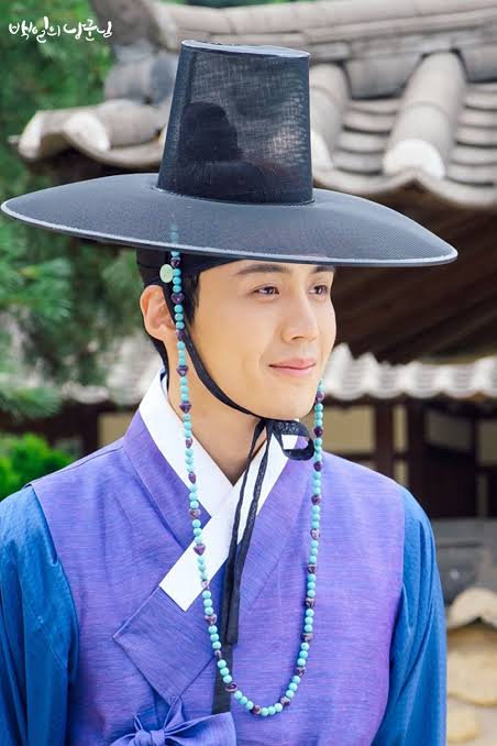 Dari Rookie hingga Bintang Besar, Ini Transformasi Kim Seon Ho di Dunia Drama Korea