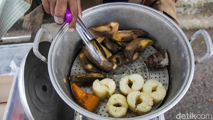 Contoh Jajanan Kukusan yang Lagi Viral