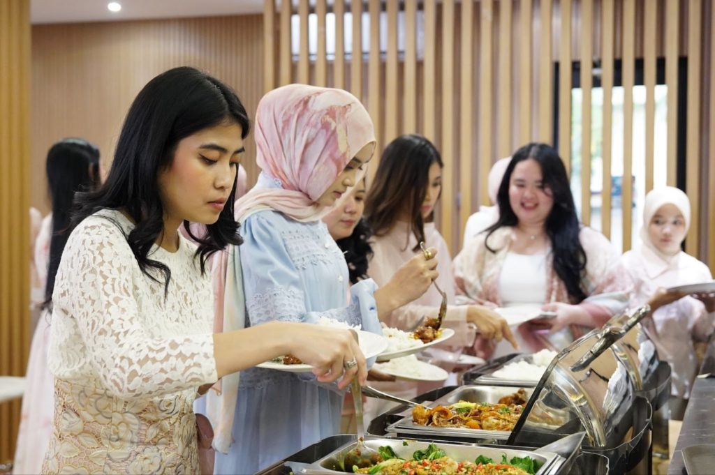 Grow to Glow by Marina