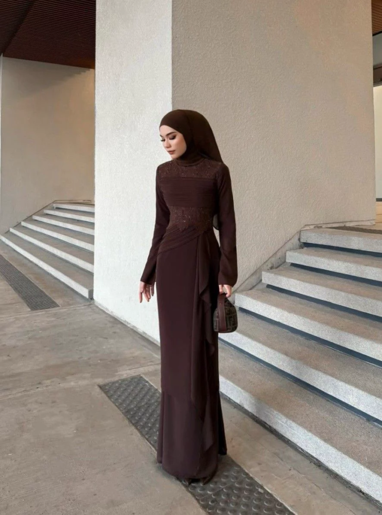 tren warna baju lebaran 2026 Rich Brown
