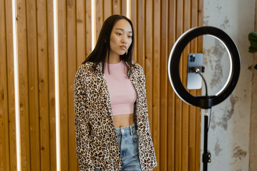 5 Tipe MBTI yang Cocok Jadi Influencer