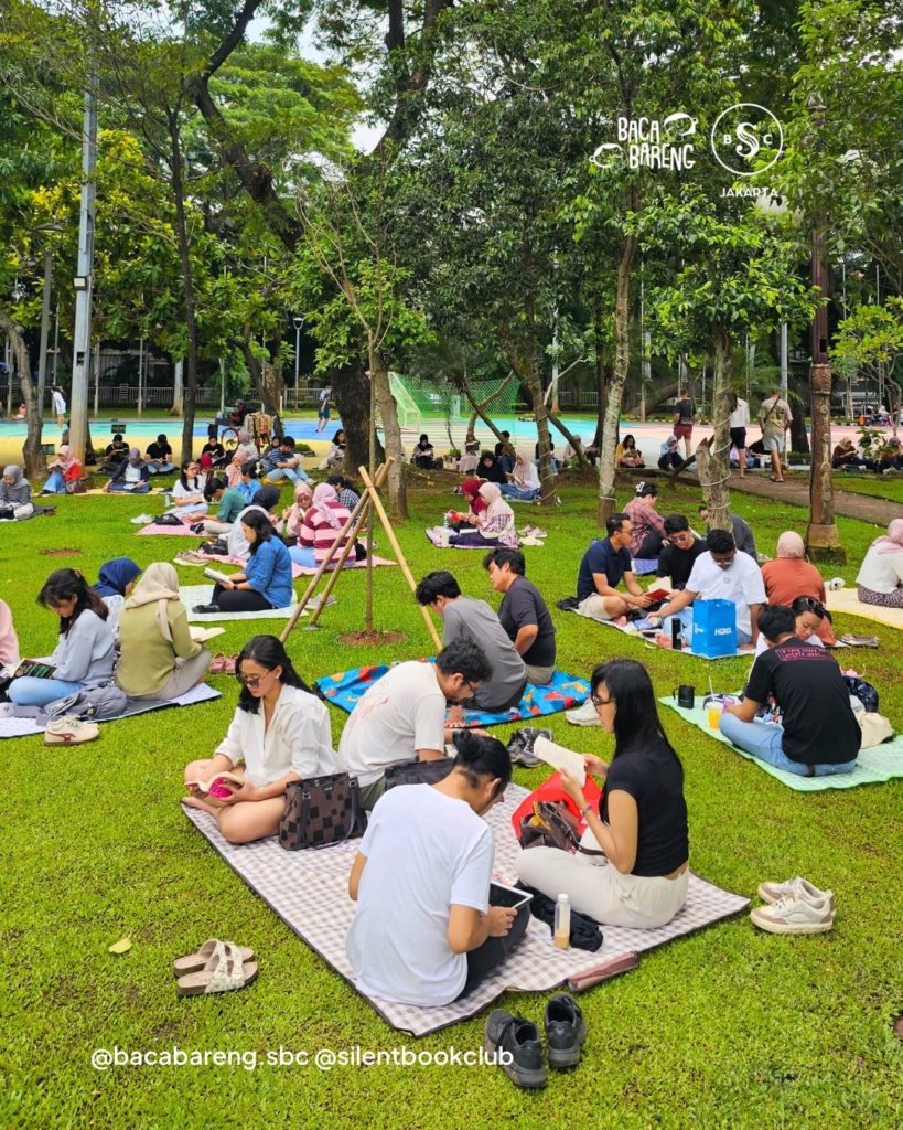 Komunitas penggemar Buku