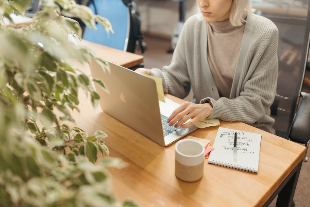 Cara Mengirim Berkas Lamaran via Email yang Benar
