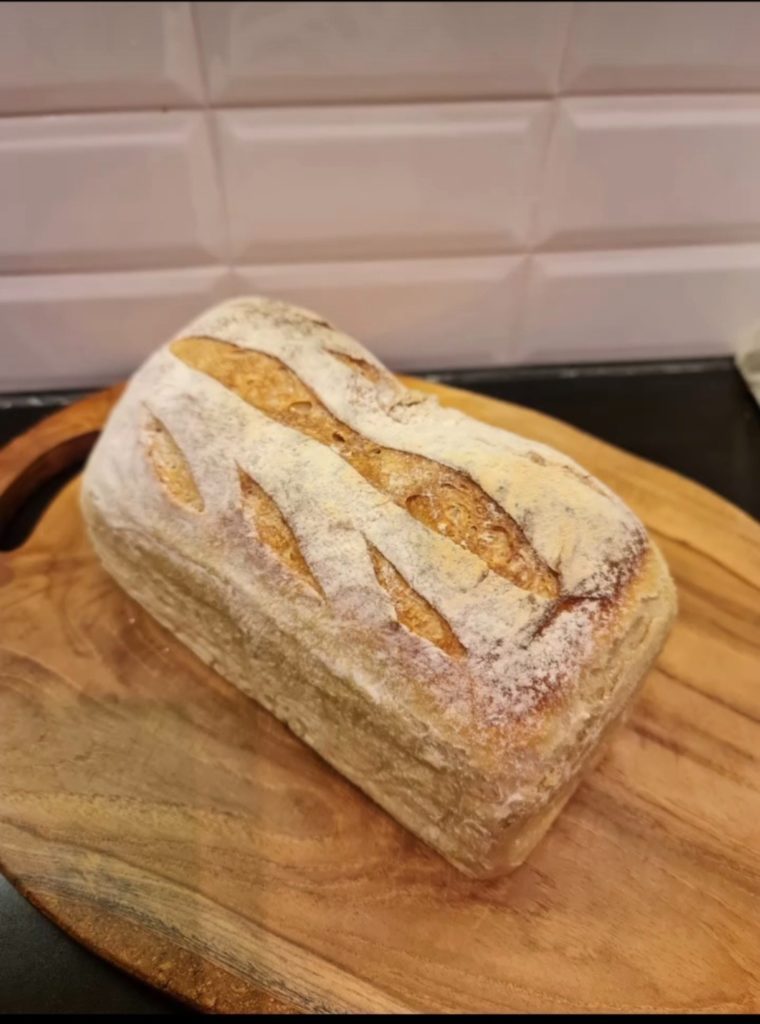 Toko Roti Sourdough di Bogor Jendela Kedai Roti