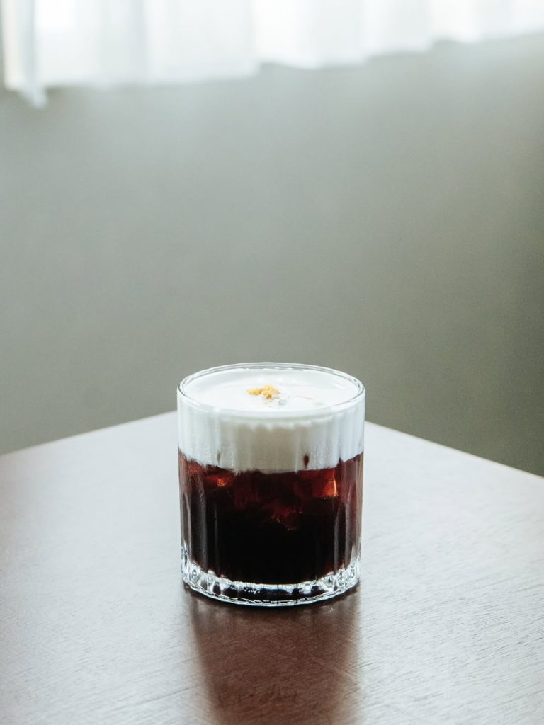 Kopi Mont Blanc di Jakarta Huisman Coffee n Eatery