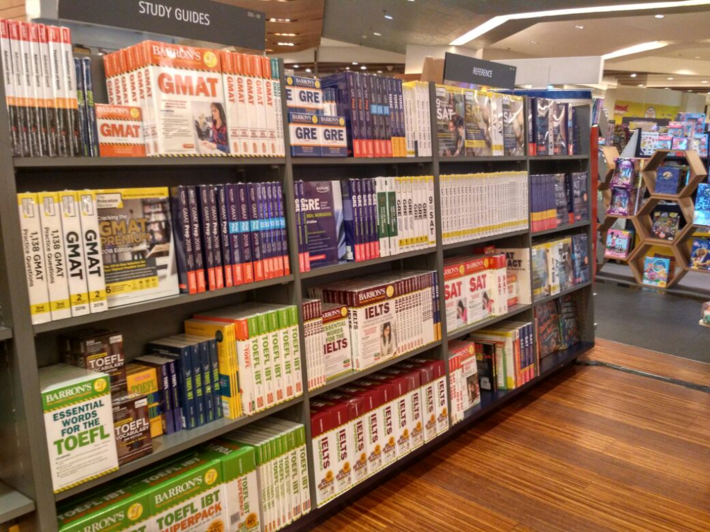 Toko Buku Import Kinokuniya