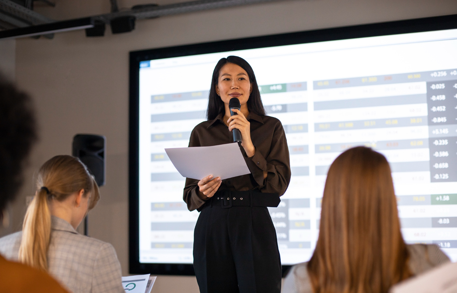 10 Pekerjaan yang Membutuhkan Skill Public Speaking