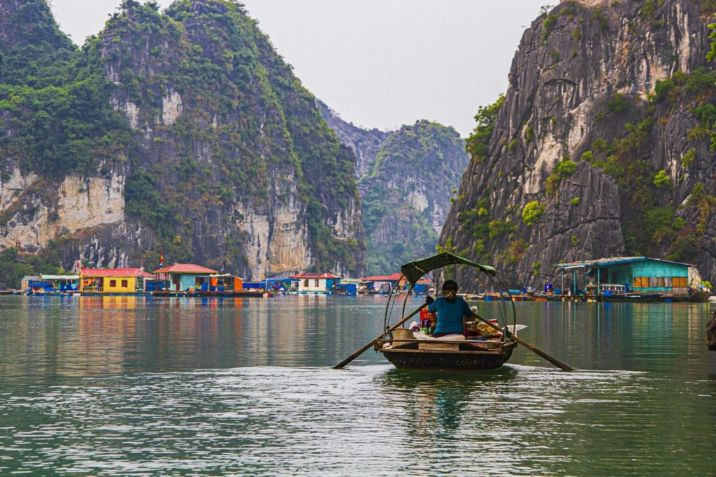 Destinasi Liburan Luar Negeri Visa Free