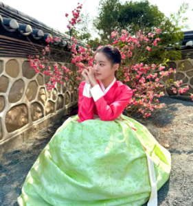 the scandal Shin Youn Ha sebagai Lee So Ok