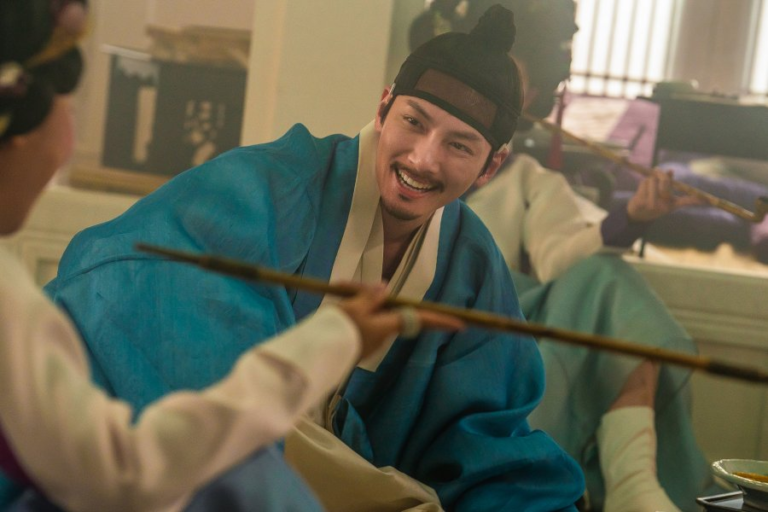 the scandal Ji Chang Wook sebagai Cho Won