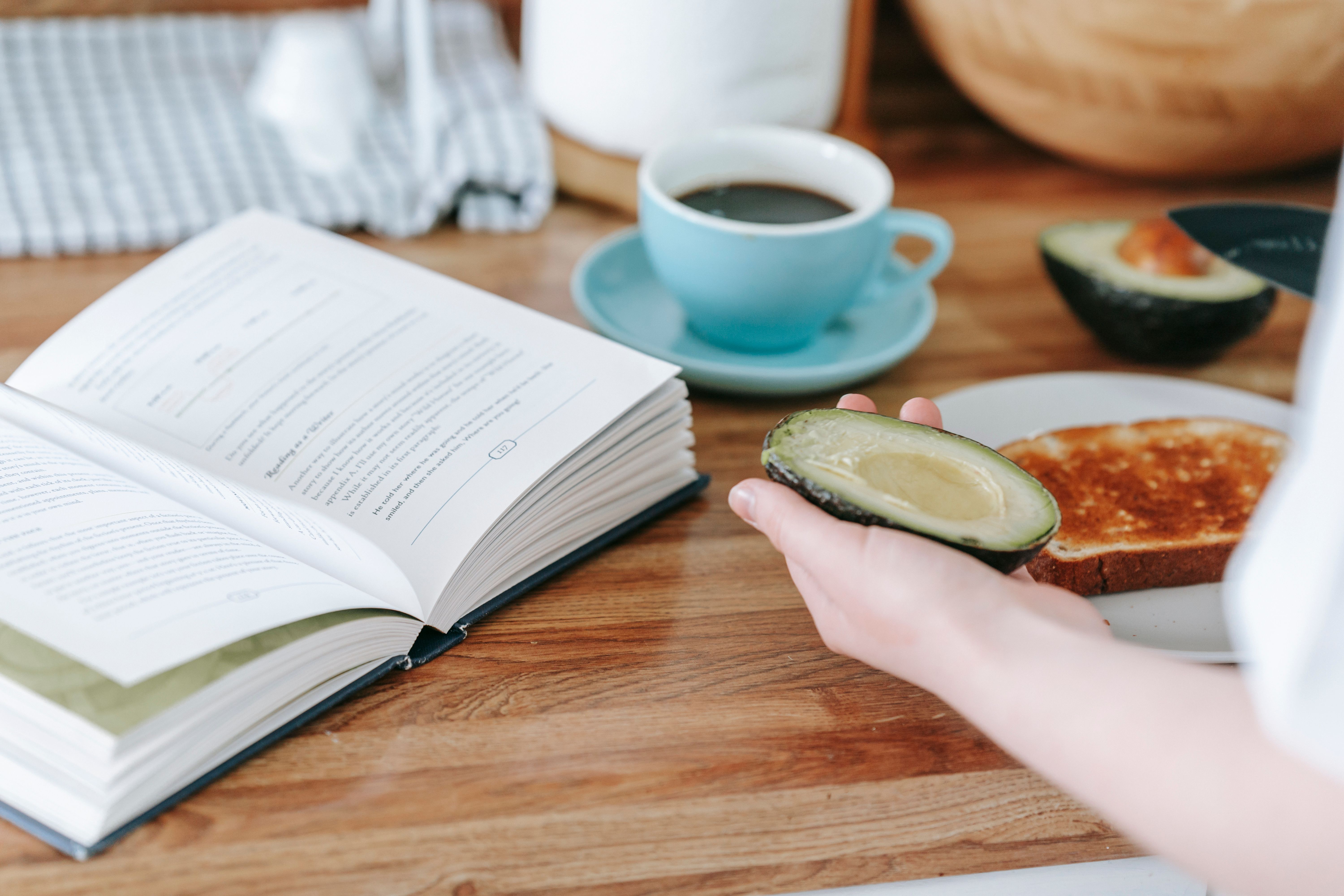 Biar Enggak Salah Langkah, Ini 5 Rekomendasi Buku Pedoman Sebelum Diet!