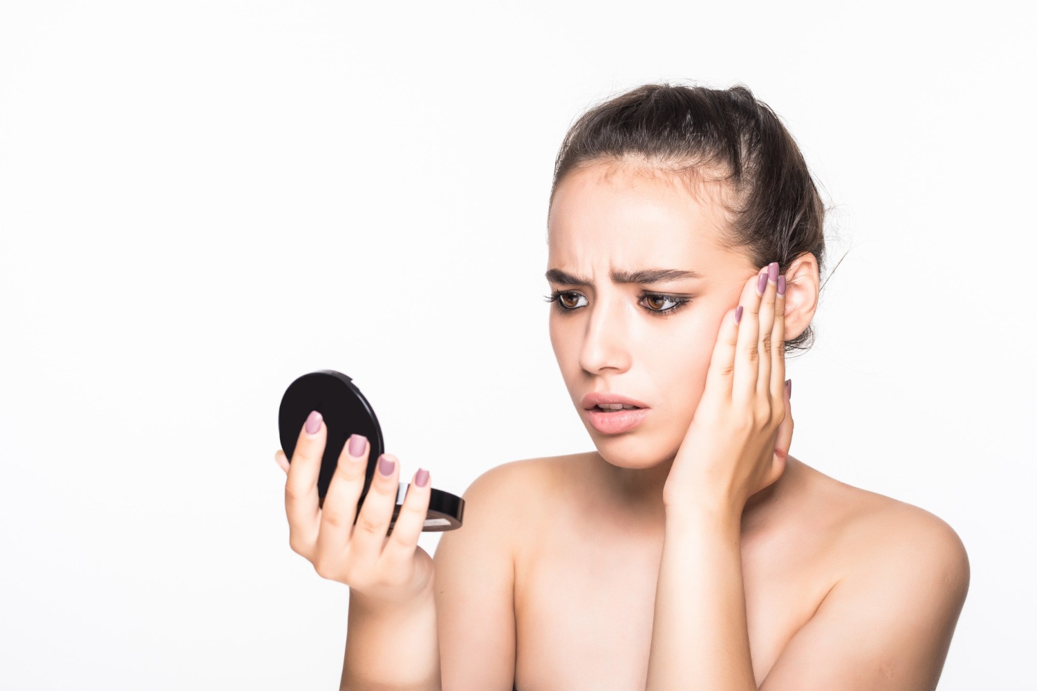 Bagaimana Cara Mengenali Makeup Oksidasi?