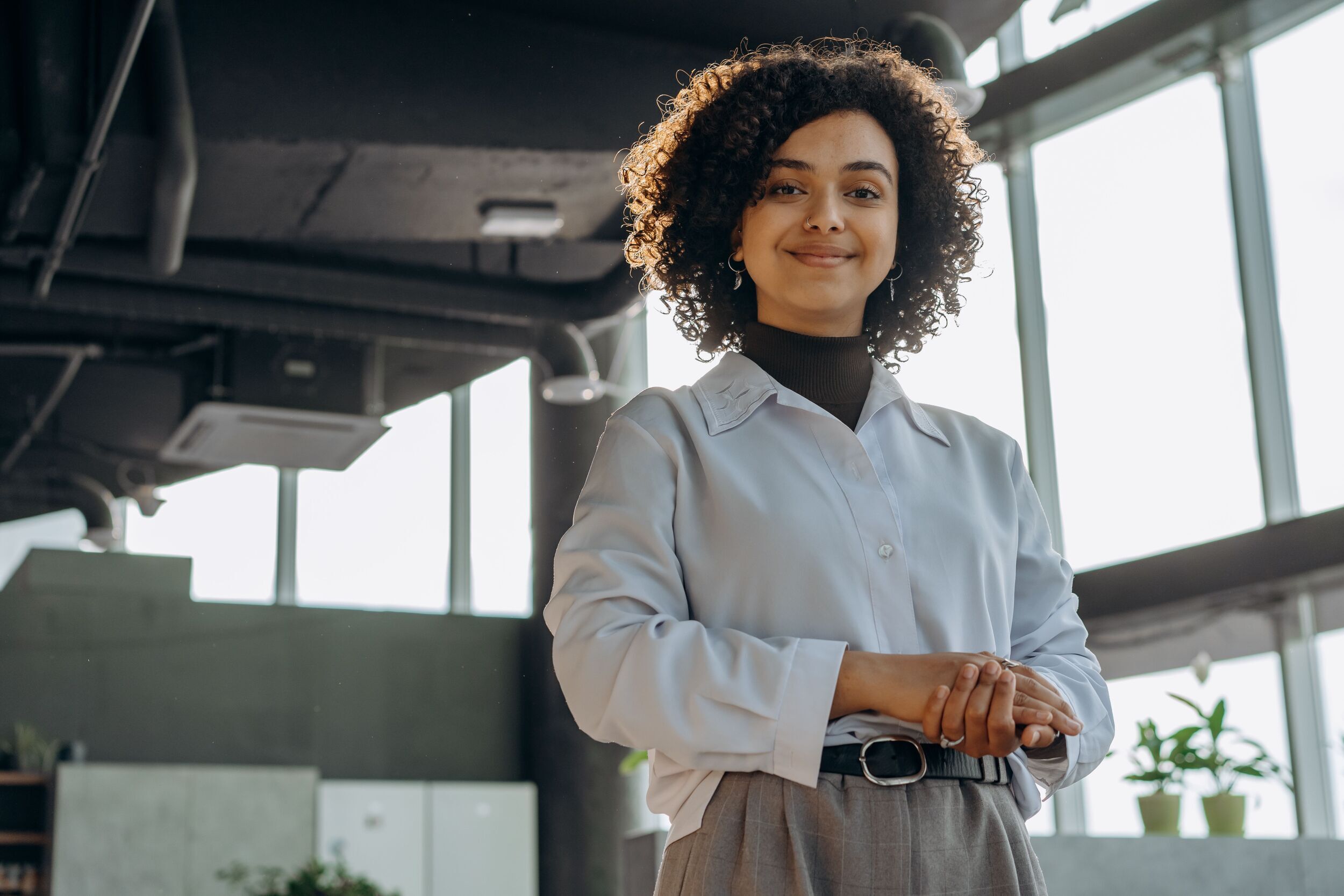 Introvert Juga Bisa Bersinar, Ini 6 Cara Membangun Personal Branding Tanpa Harus Banyak Bicara